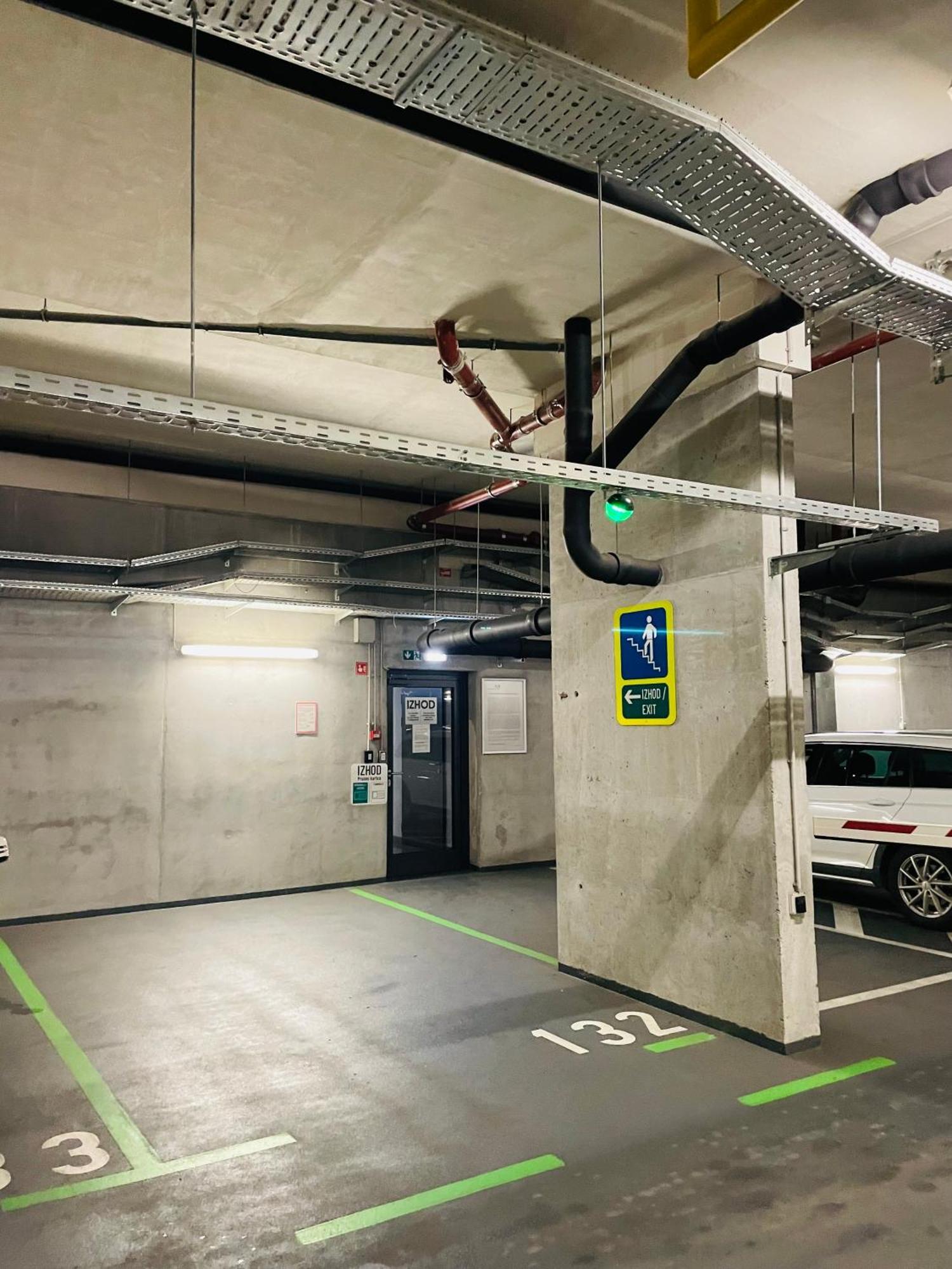 Finna New Apartment In Center Of Ljubljana Free Parking מראה חיצוני תמונה